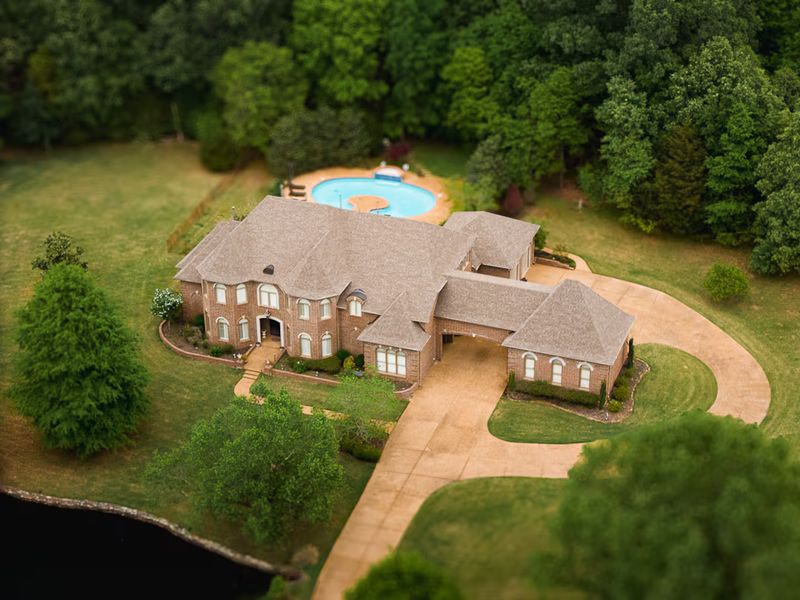 Aerial view of a managed estate on acreage near Memphis
